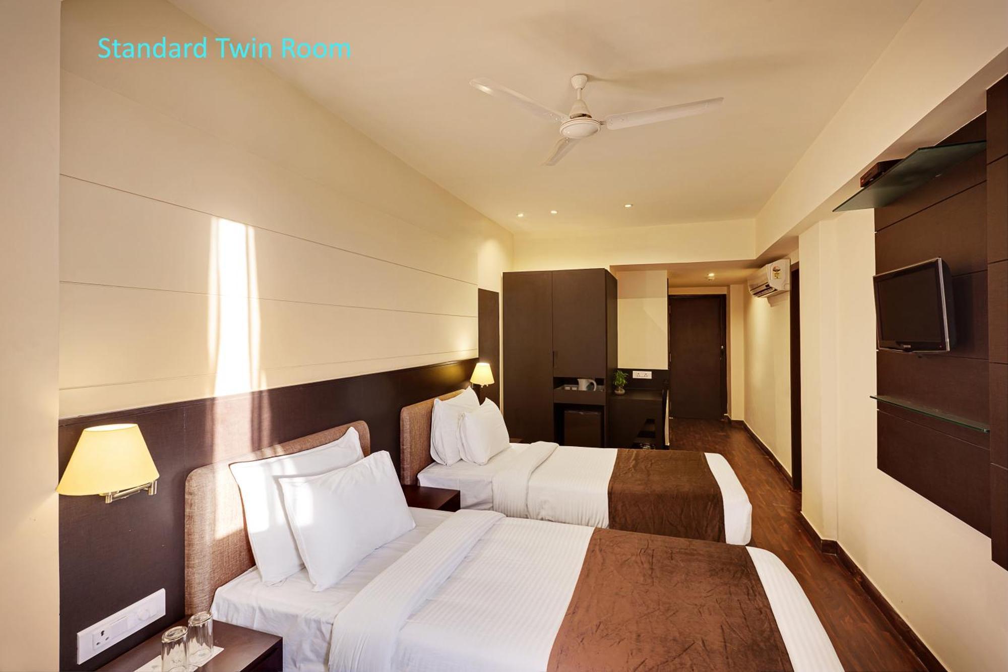 Whispering Palms Hotel Jaipur Extérieur photo